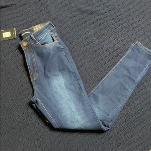 Fashion Nova ❤️ NWT Dark Wash High Waist Jean